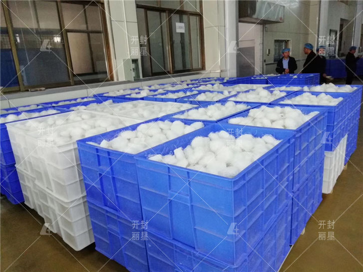 日产1-12吨碗装酸辣粉加工设备价值 PP电子游戏厂家供给