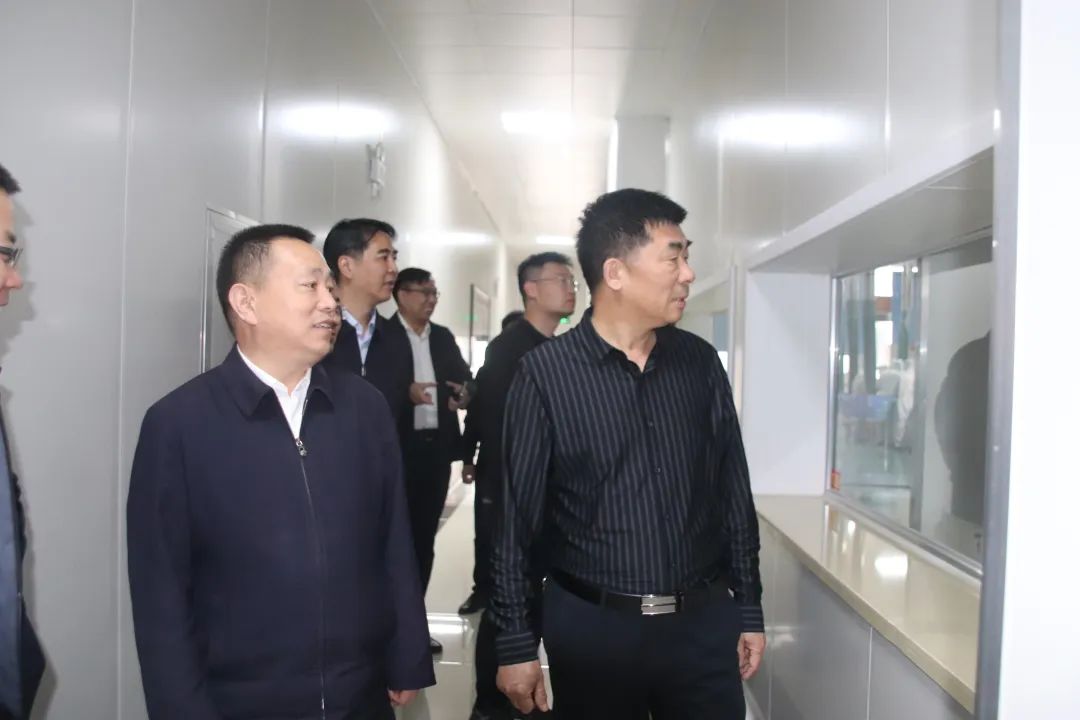 参观方便粉丝出产线运行 参观方便粉丝出产线运行