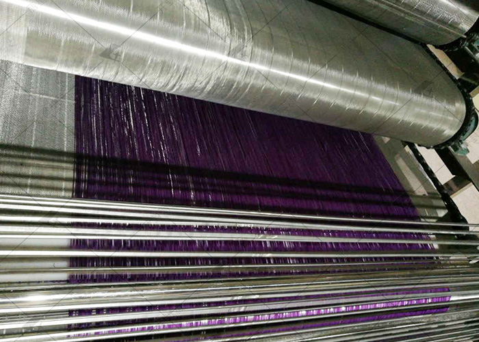 一款全自动粉条机，可加工多种淀粉原料